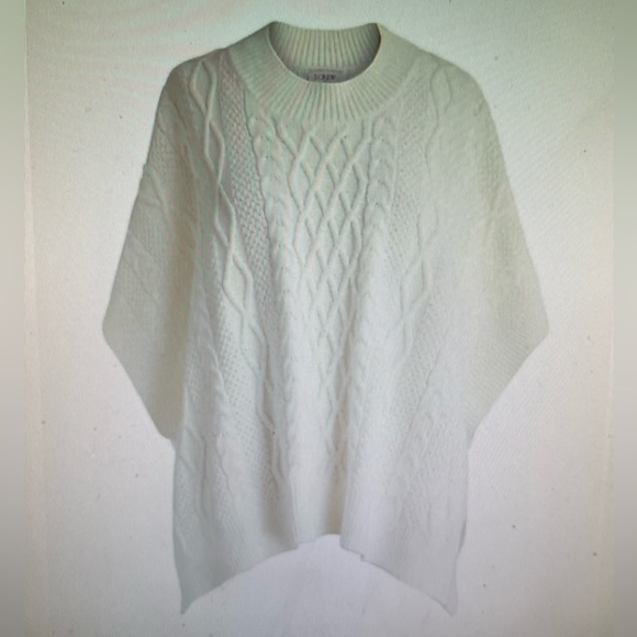 J CREW WOMENS FISHERMAN CABLE KNIT PONCHO IN IVORY ONE SIZE NWT! - Picture 2 of 5